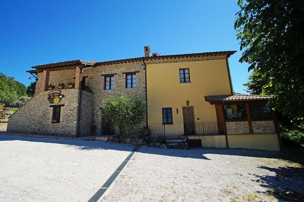 La Valle Dei Fiori Di Bellucci Rosanna